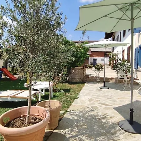 Panzió La Valle Incantata Villanova d'Asti